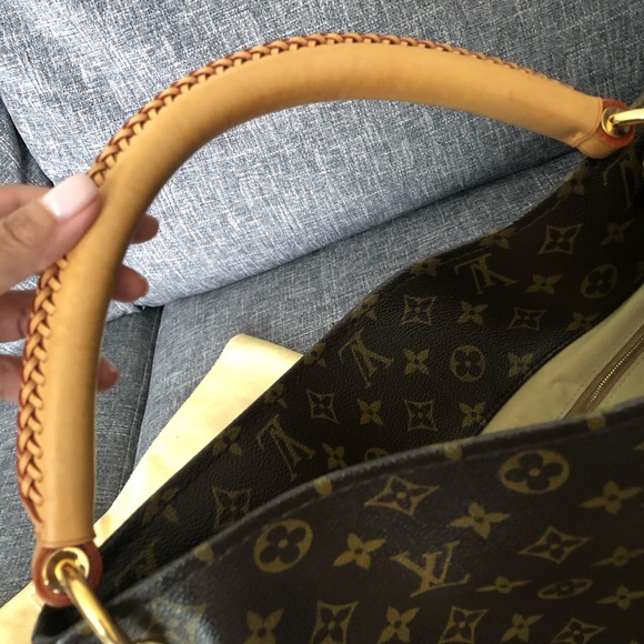 *SOLD*Louis Vuitton Artsy MM - Picture 16 of 16